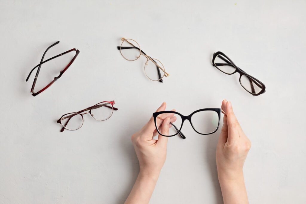 Óticas New Vision | Delivery de Lentes e Óculos em Natal - RN - Encontre lentes de contato, óculos e acessórios na Óticas New Vision. Delivery grátis na Grande Natal. Qualidade, tradição e atendimento especializado! óculos